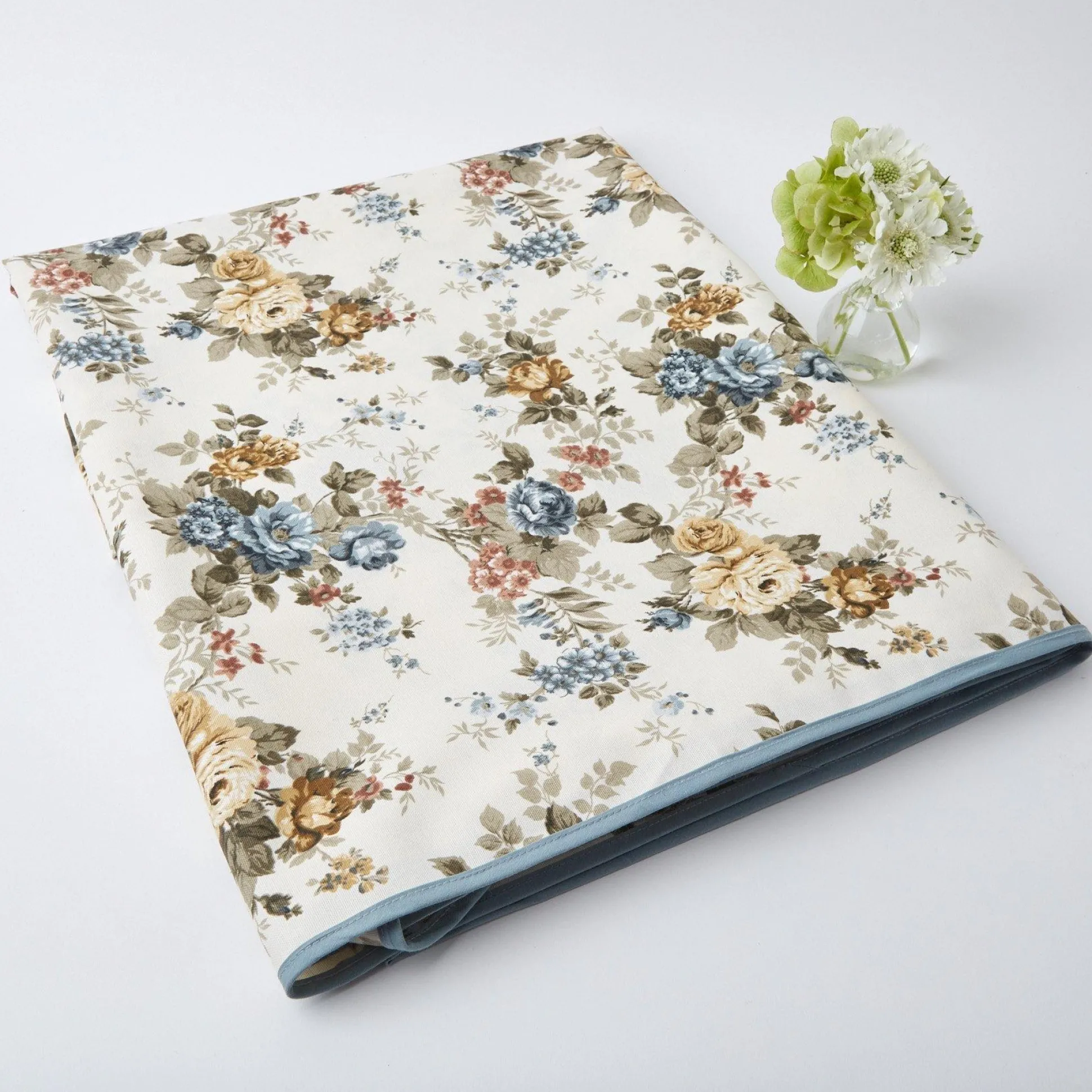 Audrey Tablecloth