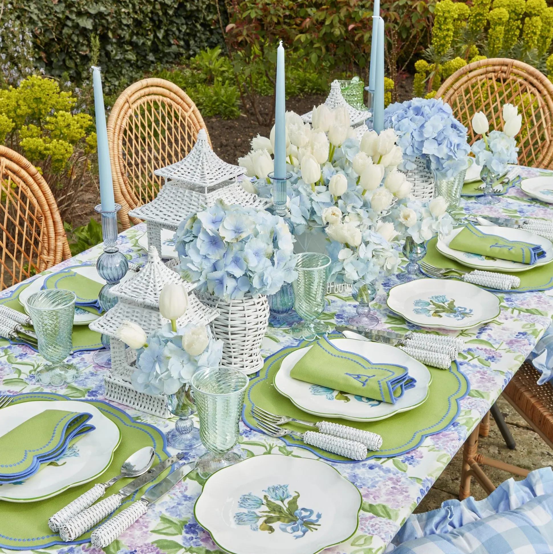 Blue Tulip Dinner & Starter Plates (Set Of 8)
