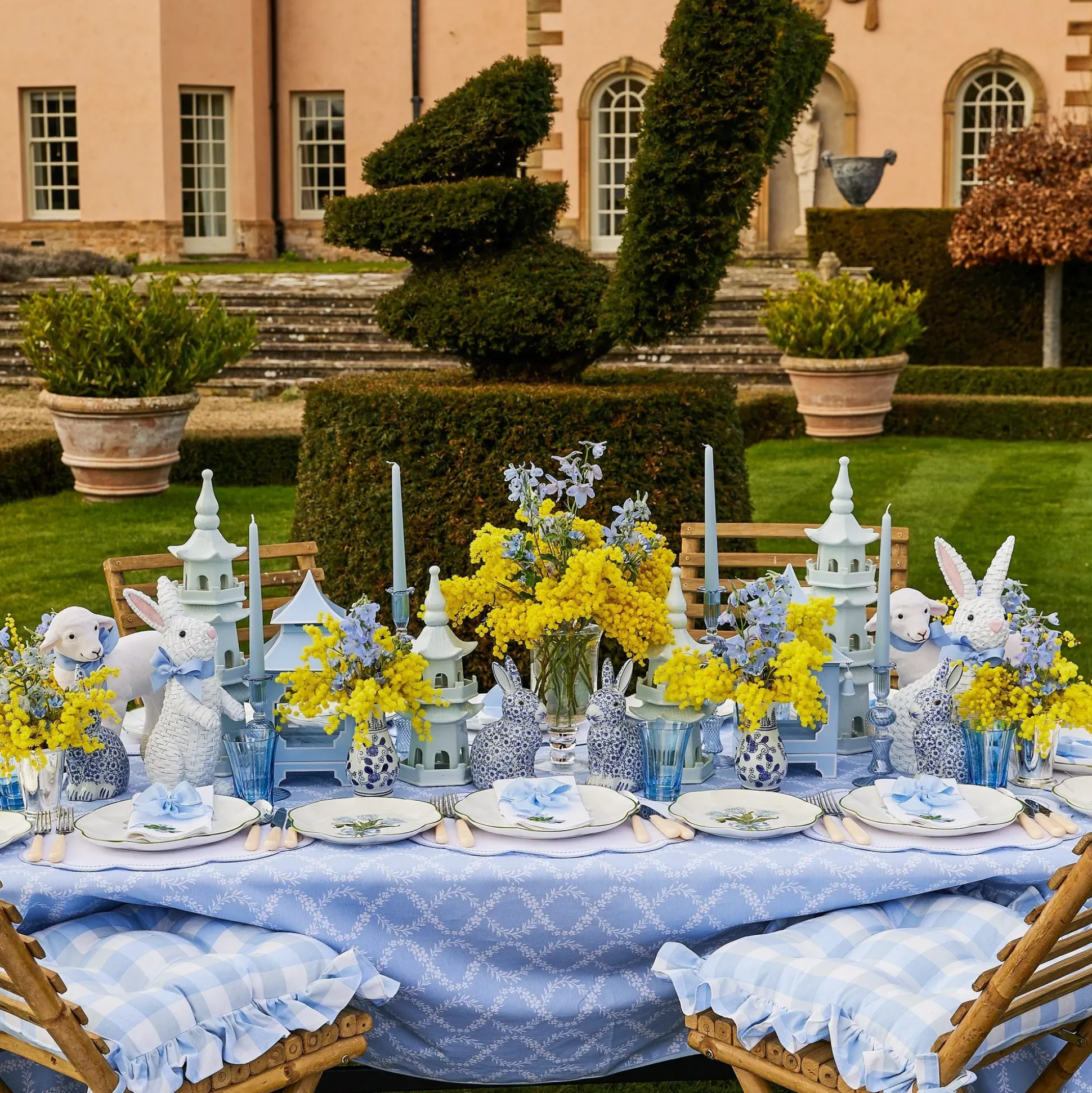 Blue Tulip Dinner Plates (Set Of 4)
