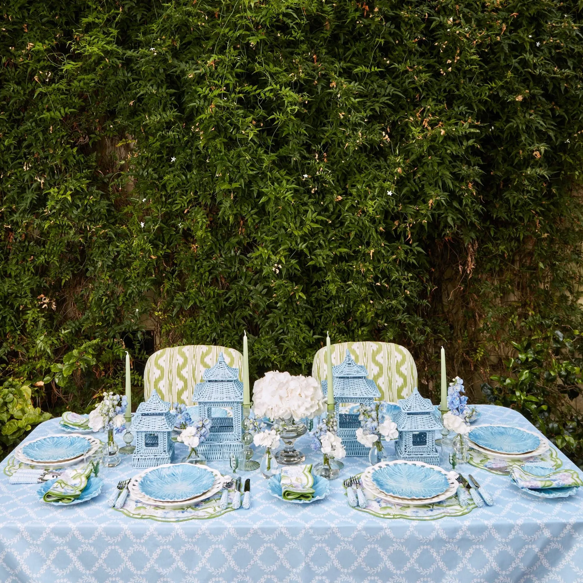 Camilla Hydrangea Placemats & Napkins (Set Of 4)