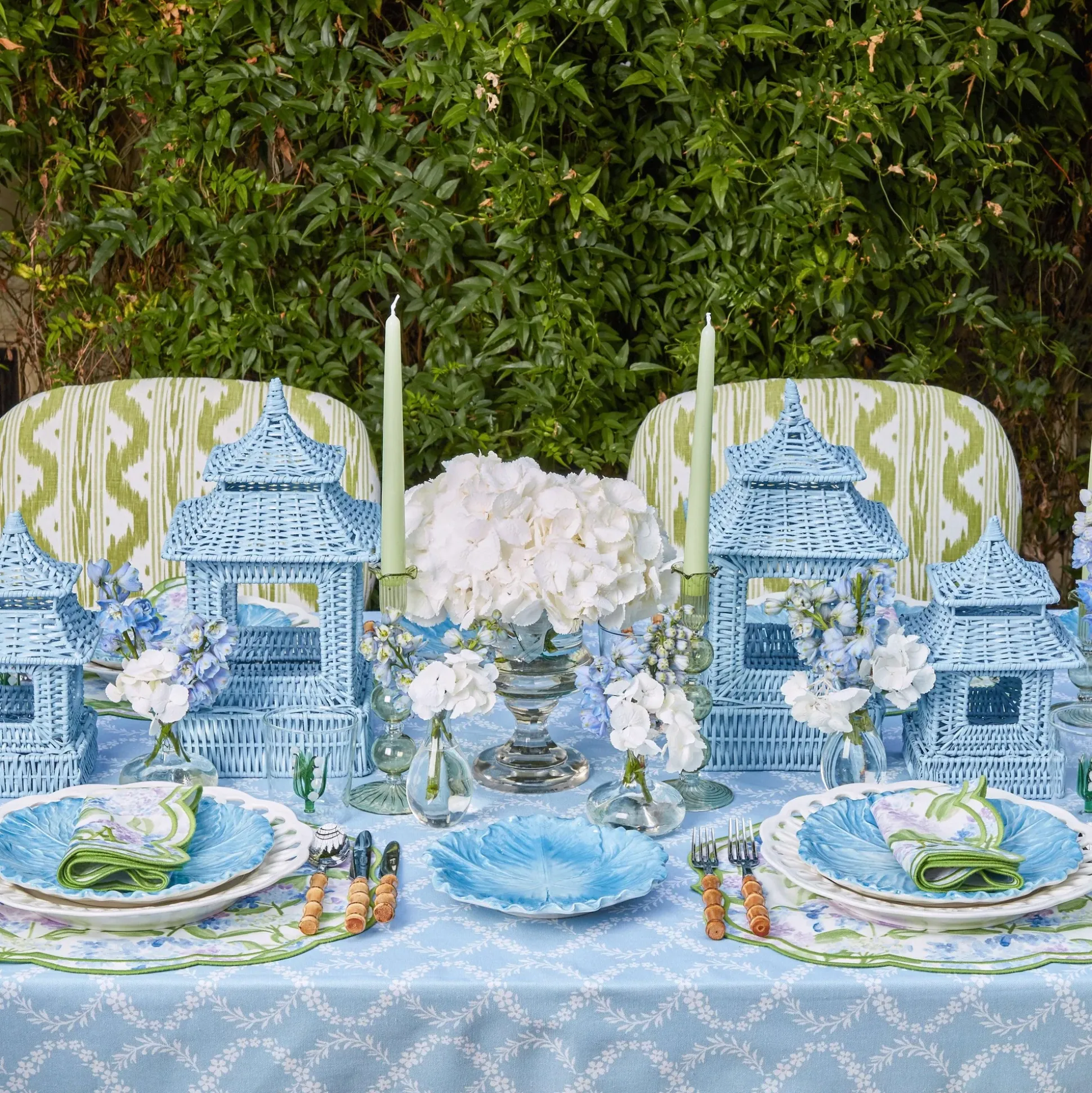 Camilla Hydrangea Placemats & Napkins (Set Of 4)