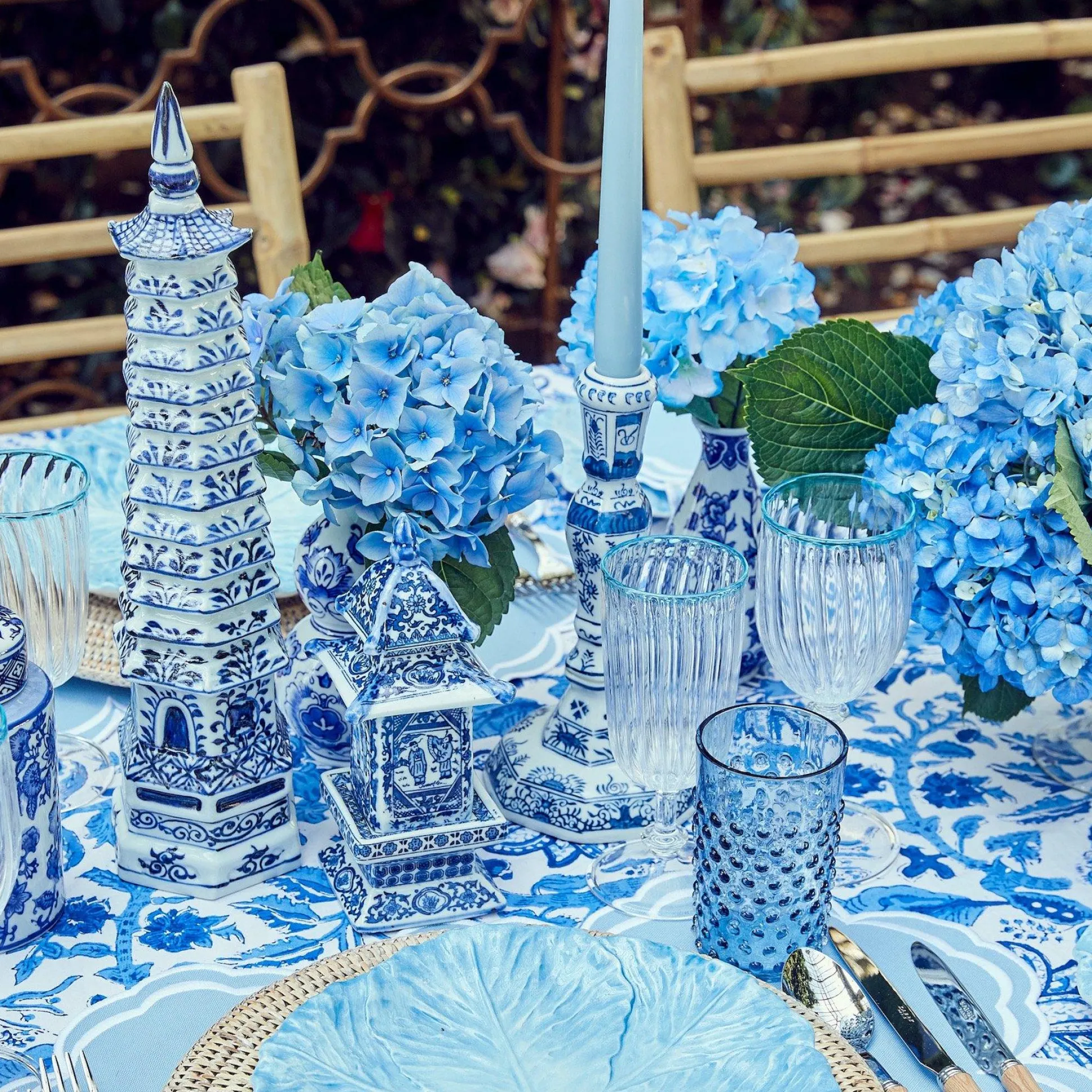 Chinoiserie Porcelain Pagoda
