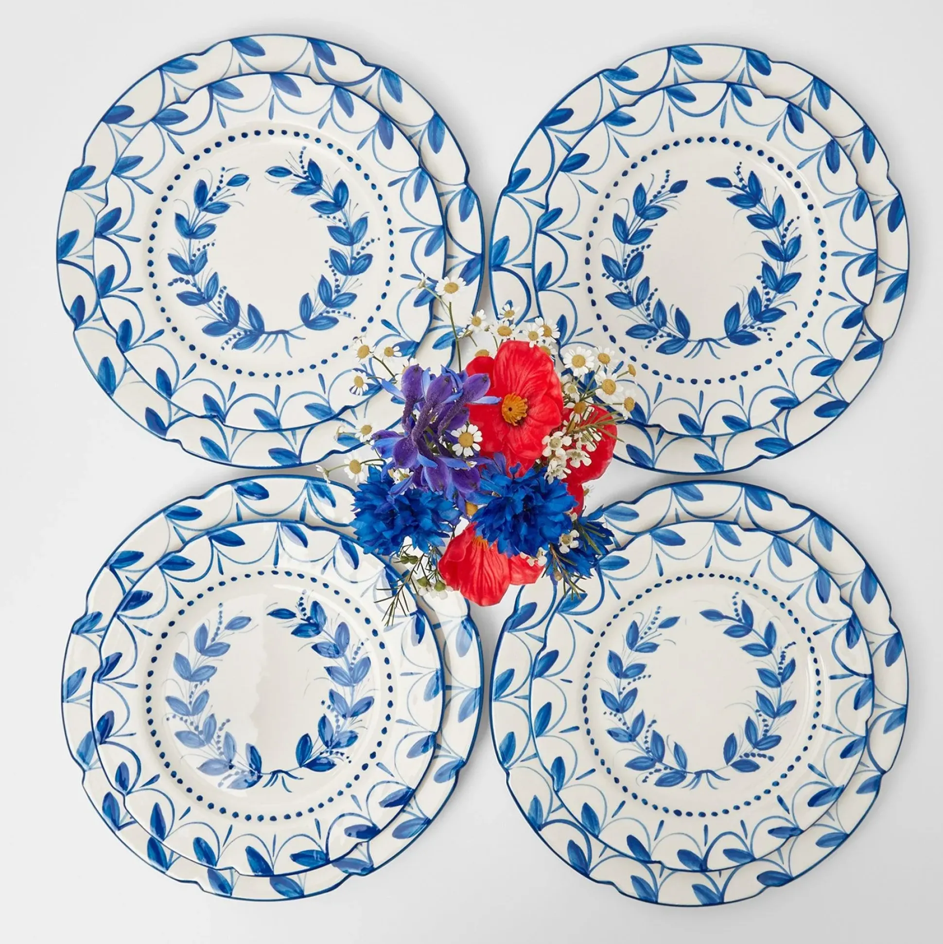 Elizabeth Garland Dinner & Starter Plates (Set Of 8)