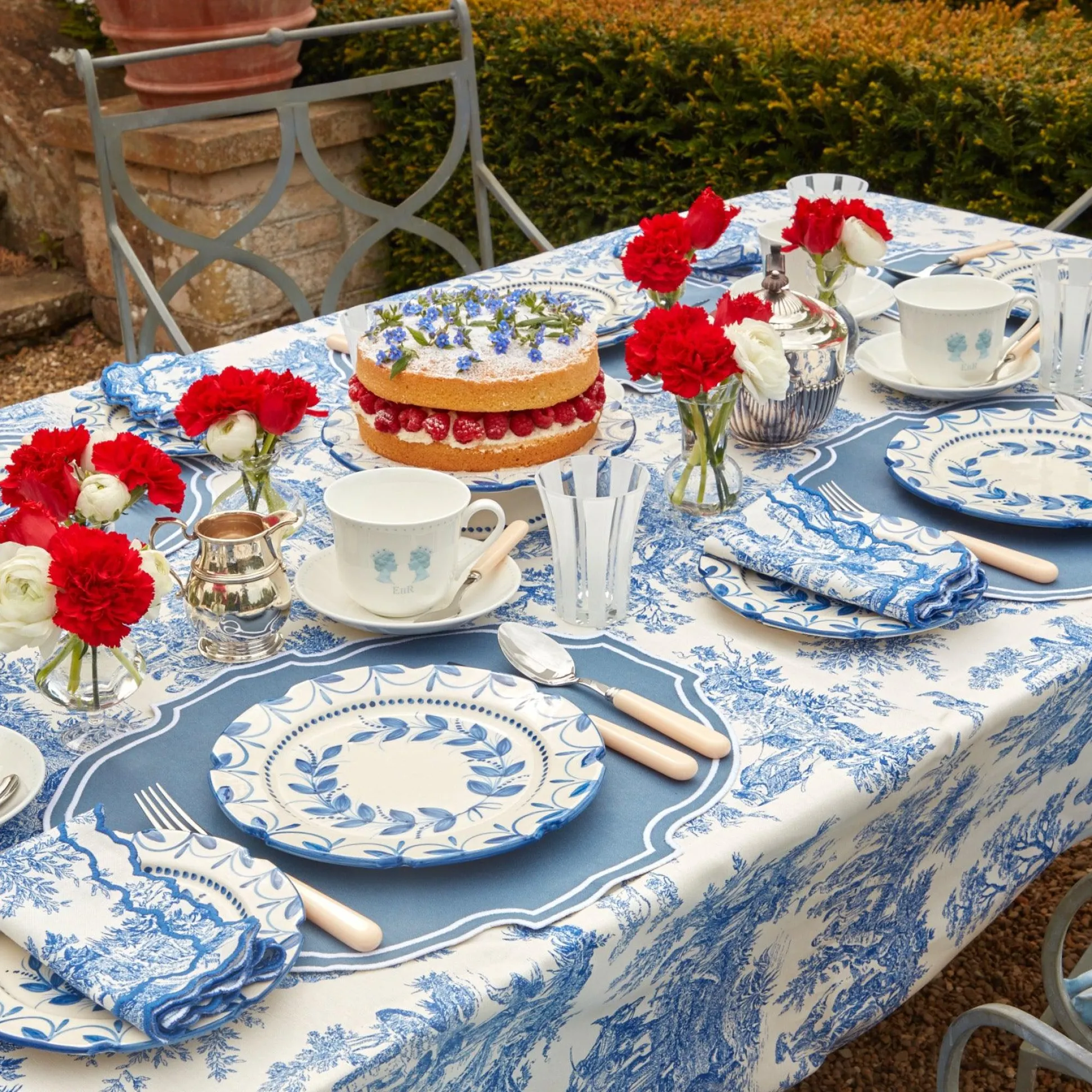 Lilibet Toile Tablecloth