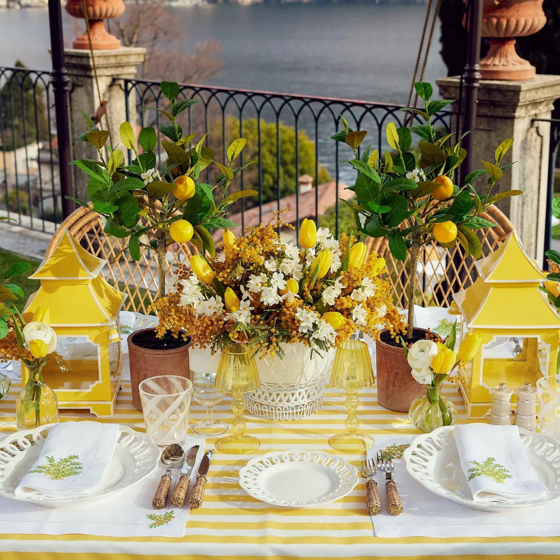Mimosa White Linen Placemats & Napkins (Set Of 4)