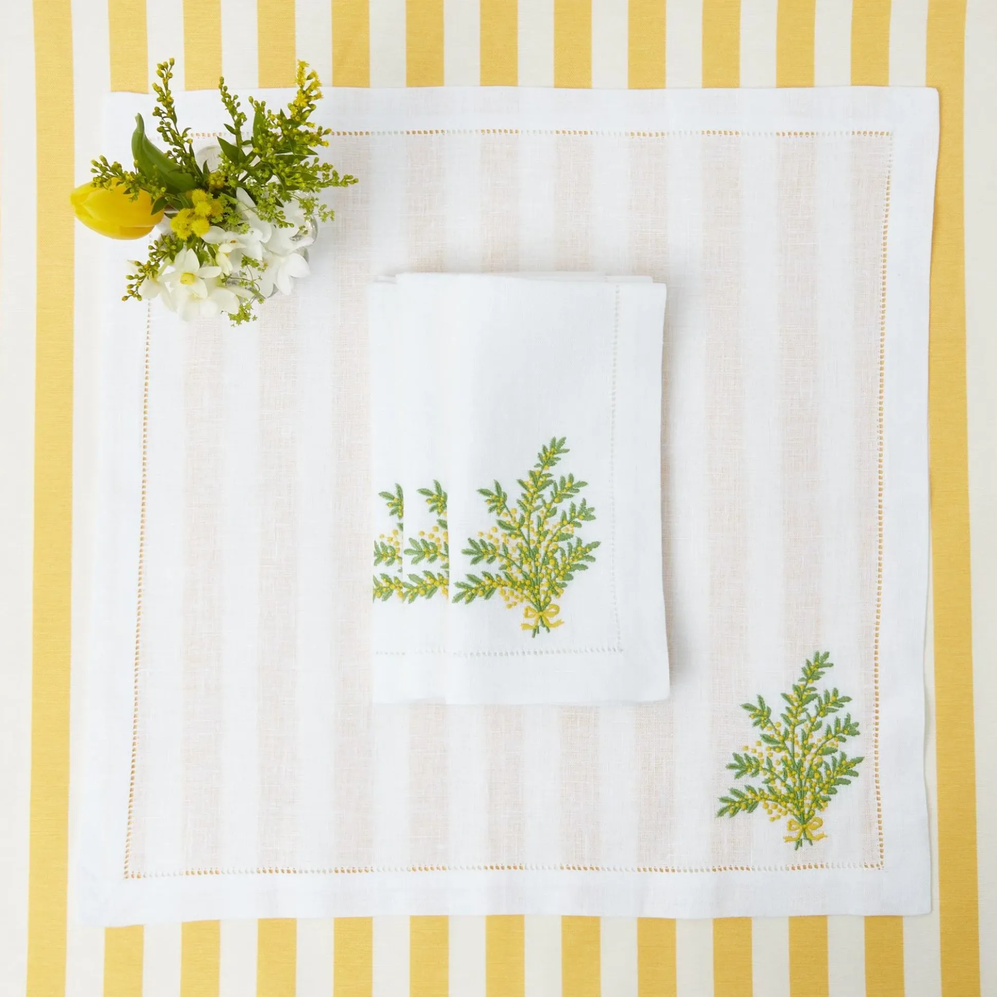 Mimosa White Linen Placemats & Napkins (Set Of 4)