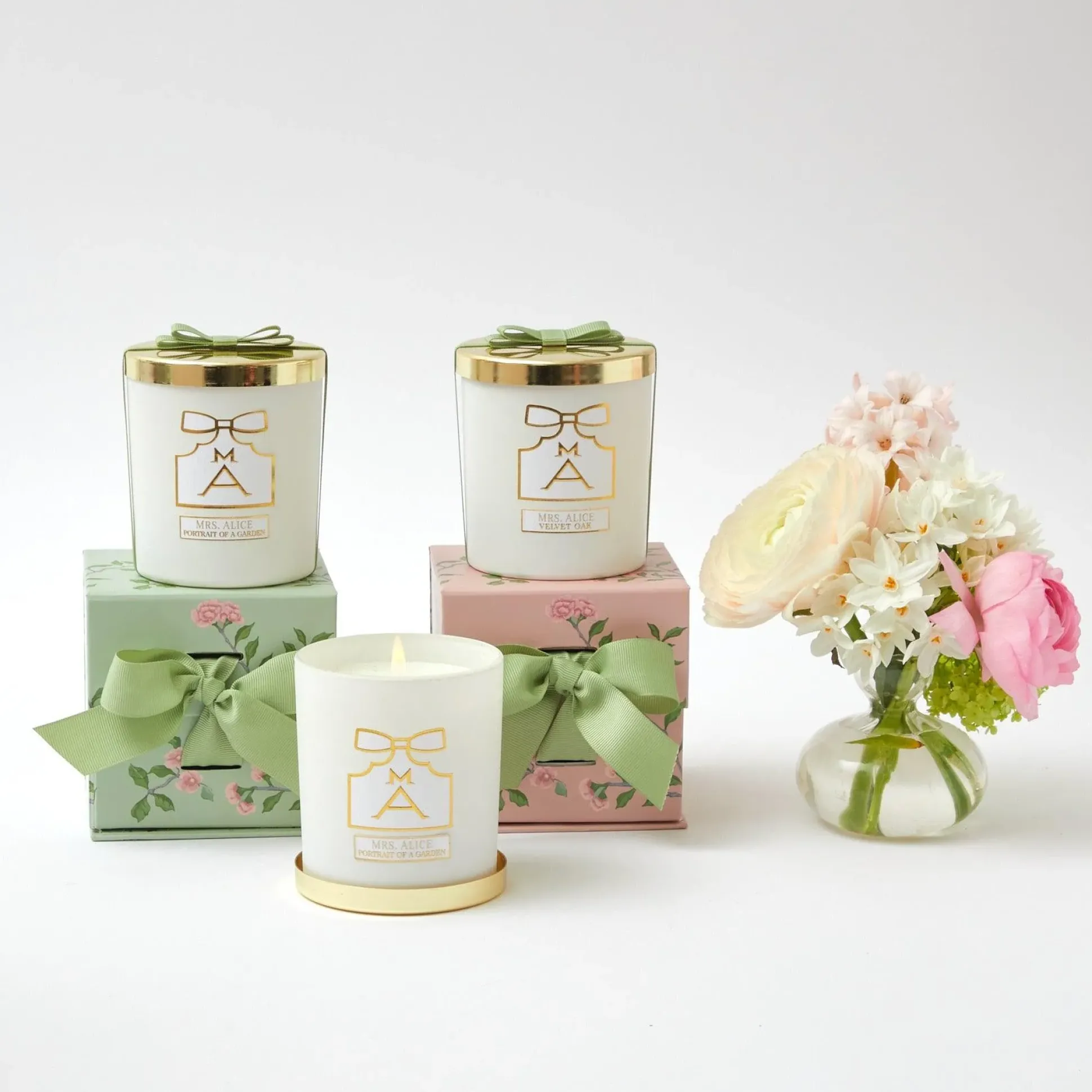 Portrait Of A Garden Scented Candle