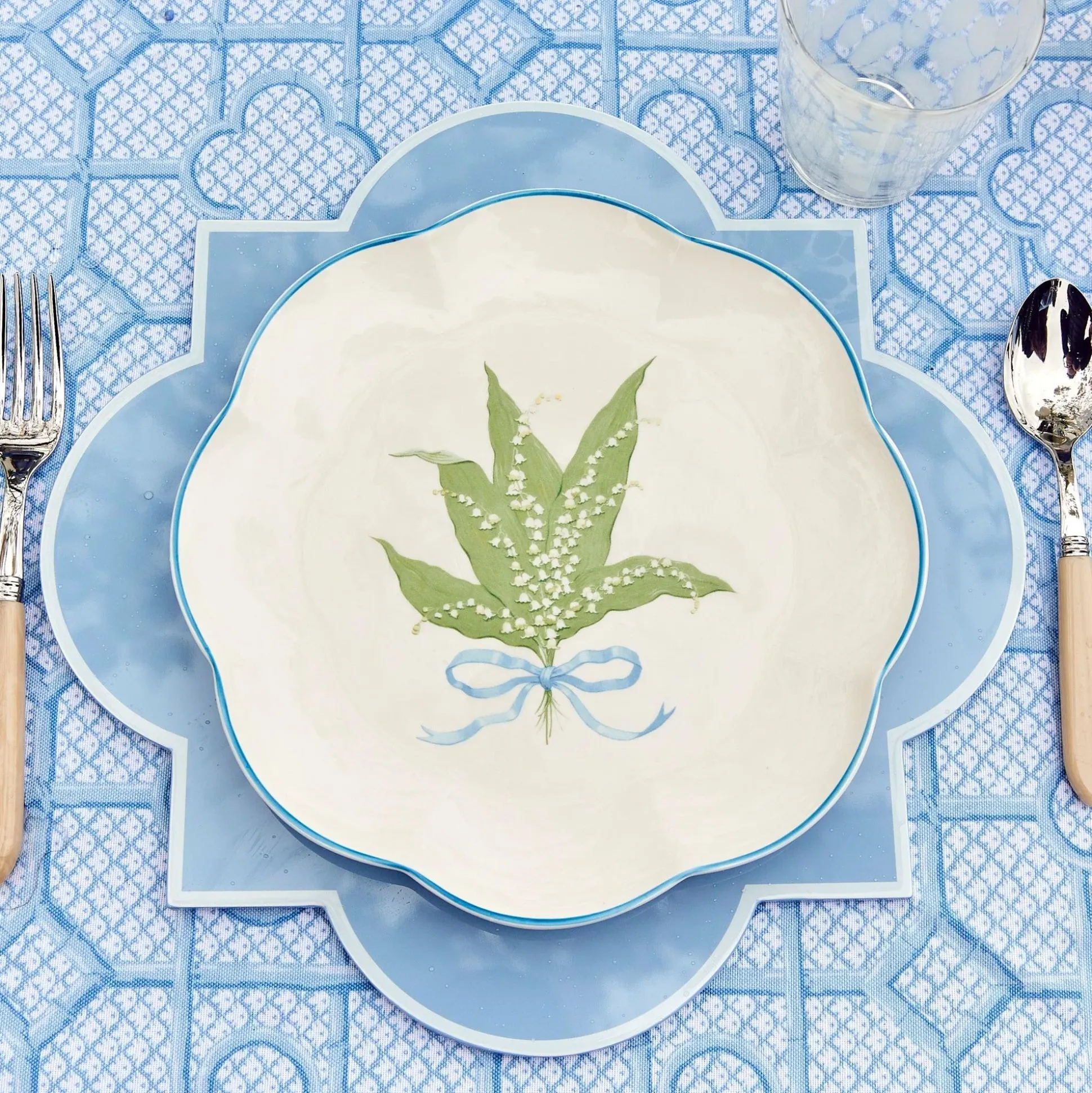 Scalloped Lily Of The Valley Dinner Plate