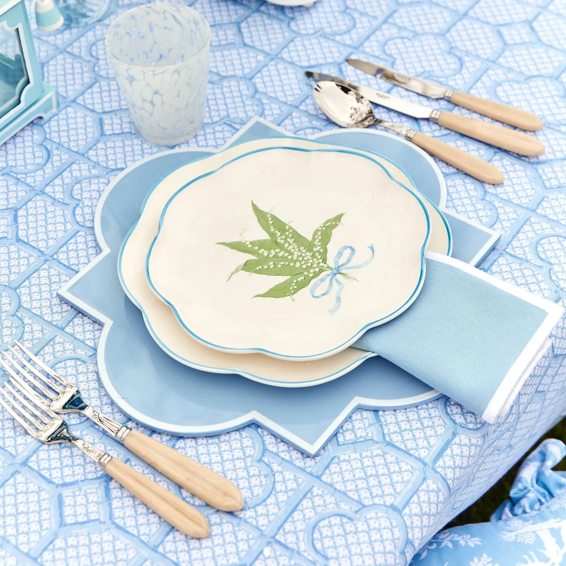 Scalloped Lily Of The Valley Dinner Plate