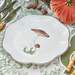 Scalloped Mushroom Starter Plate (Brown)