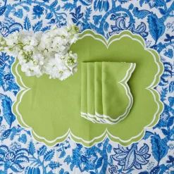 Serena Apple Green Scalloped Napkins (Set Of 4)