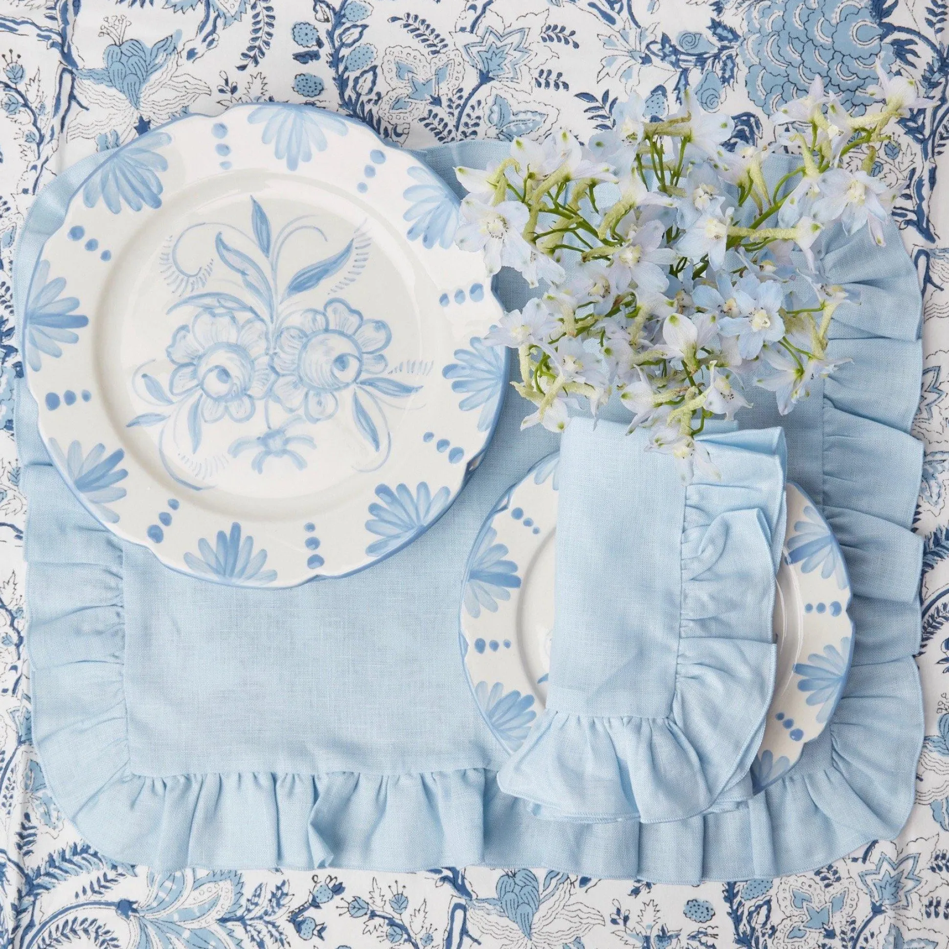 Seville Blue Gardenia Dinner Plate (Set Of 4)
