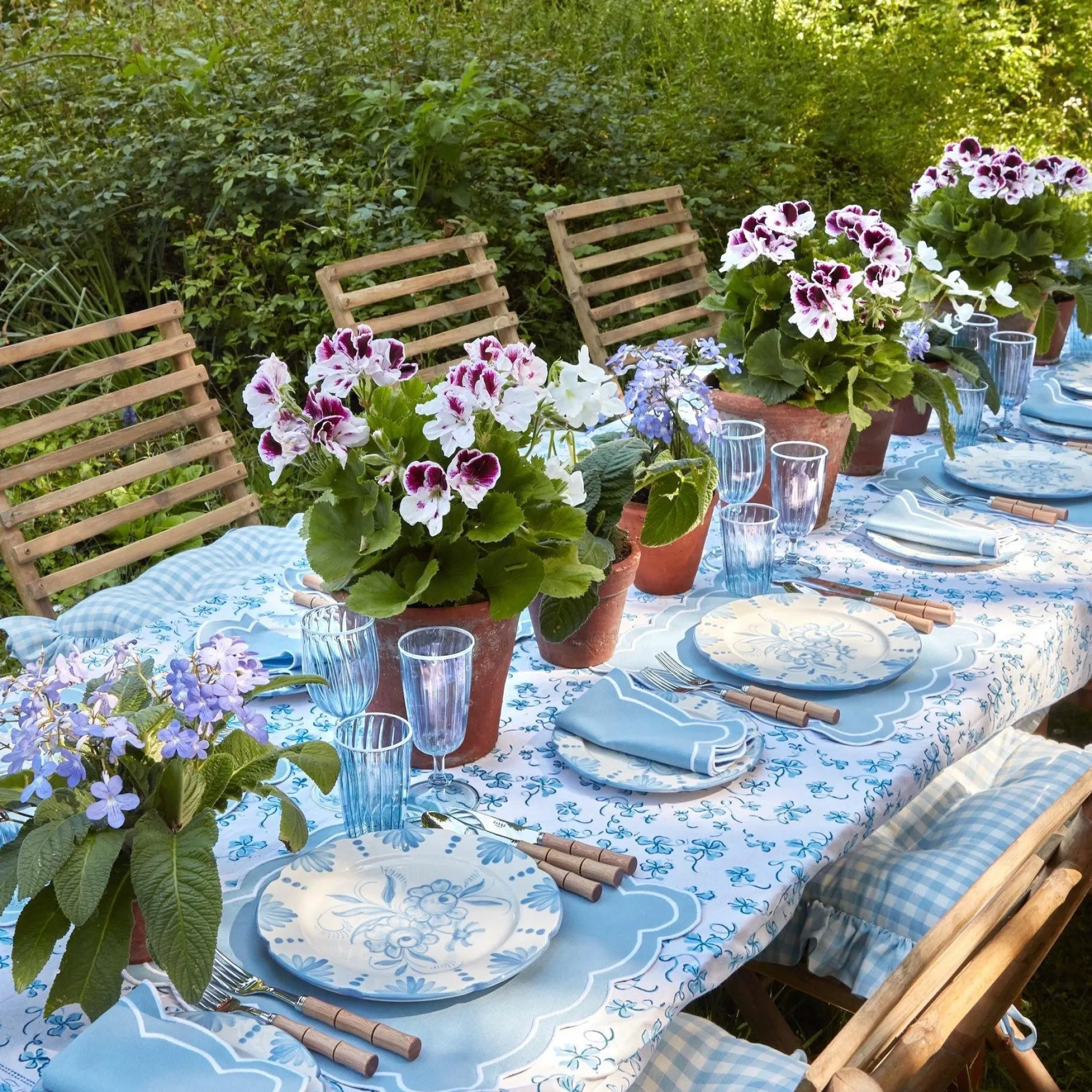 Seville Blue Gardenia Starter Plate (Set Of 4)