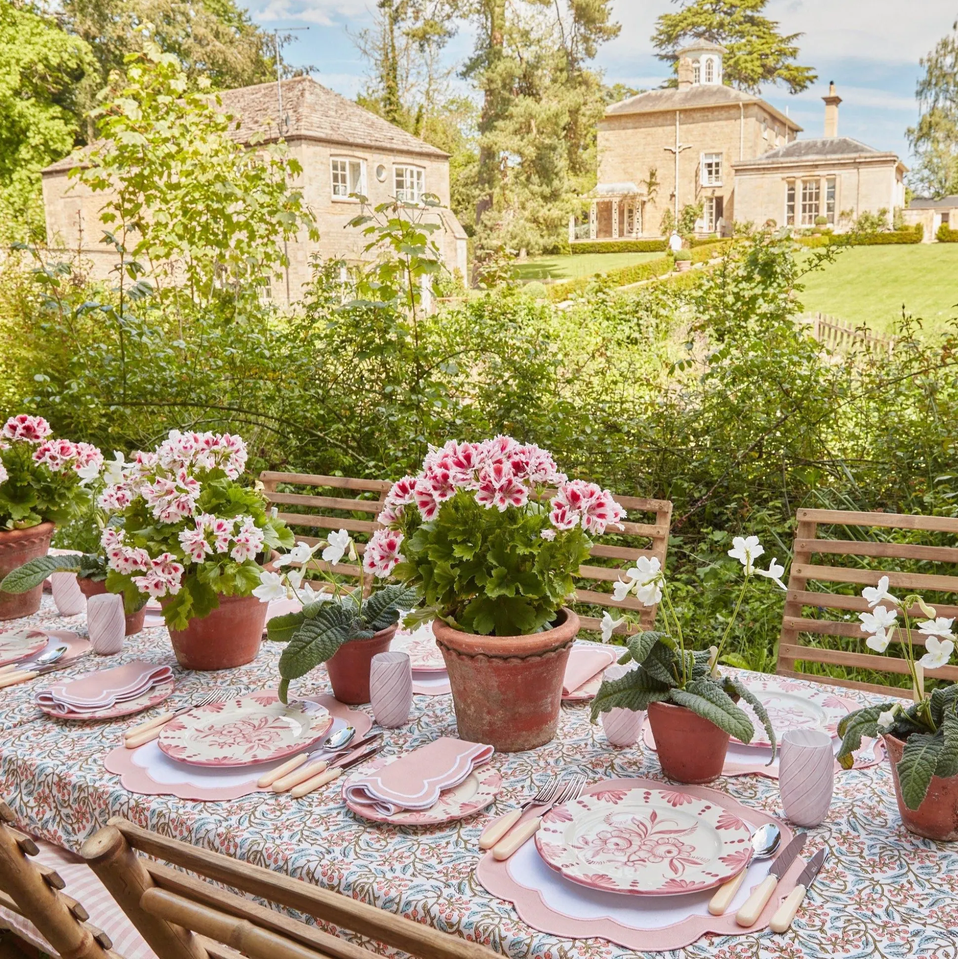 Seville Pink Gardenia Dinner Plate