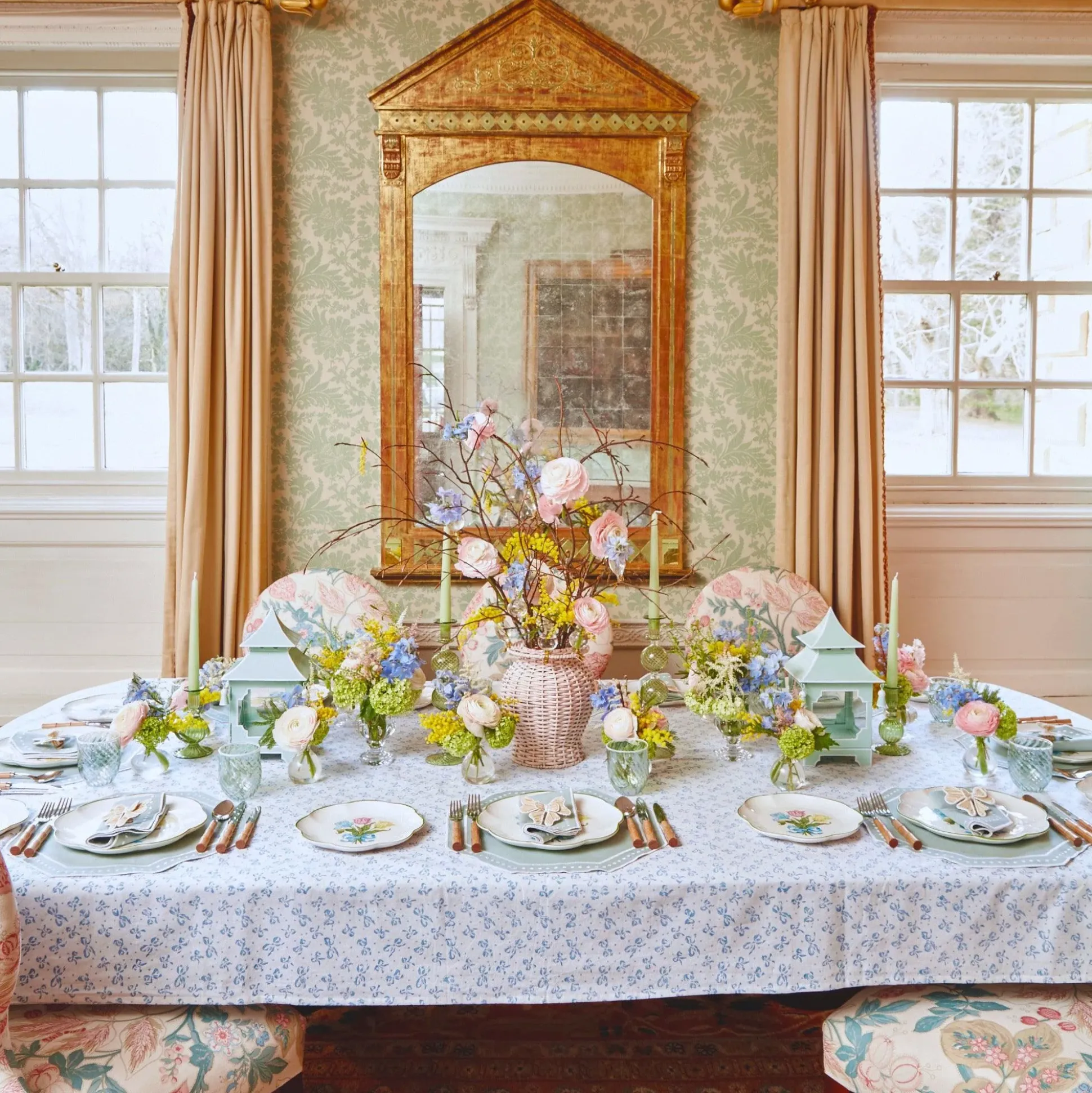 Tulip Dinner Plate