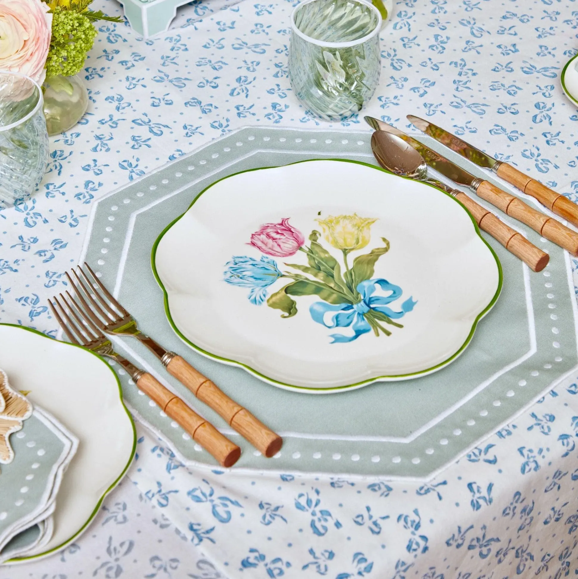 Tulip Dinner Plate (Set Of 4)