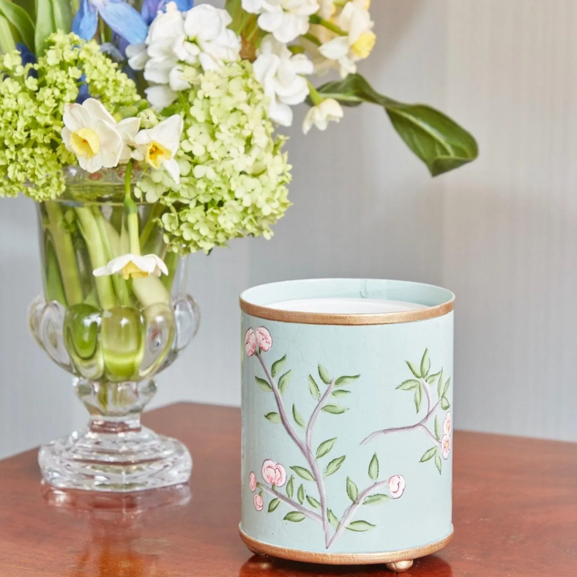 Velvet Oak Scented Candle & Pot Set