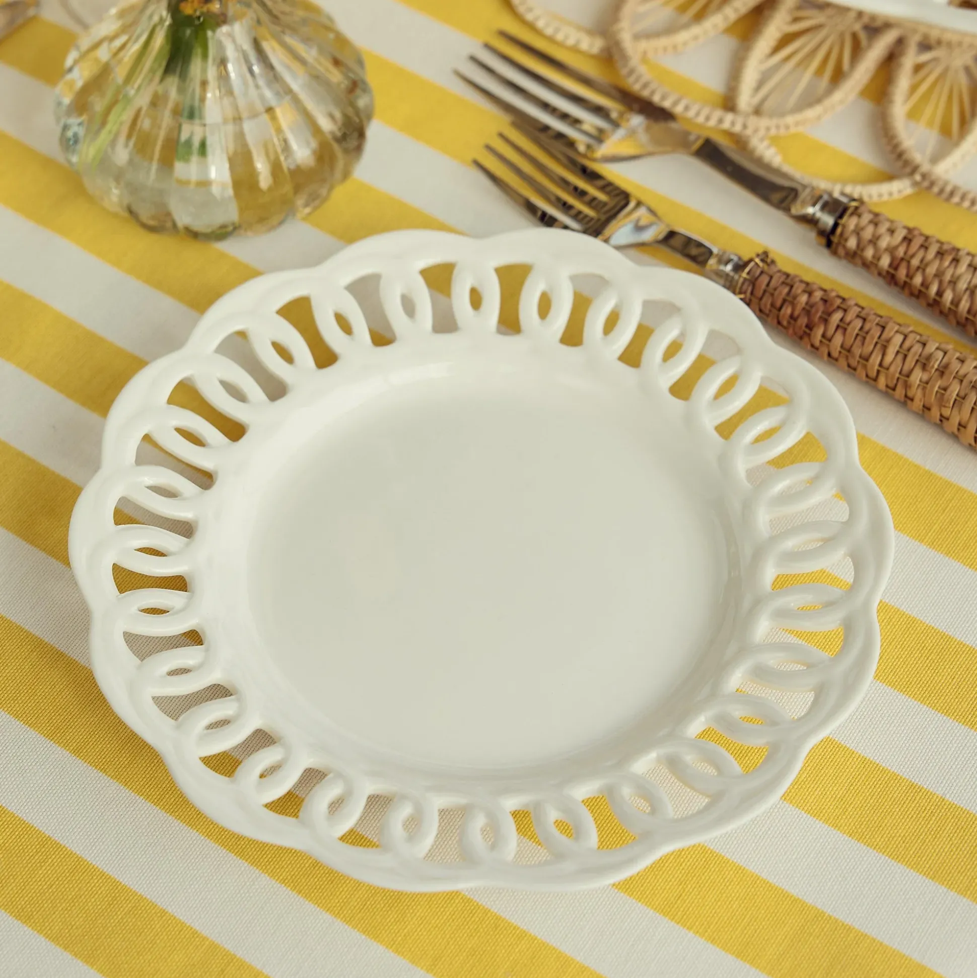 White Lace Starter Plates (Set Of 4)
