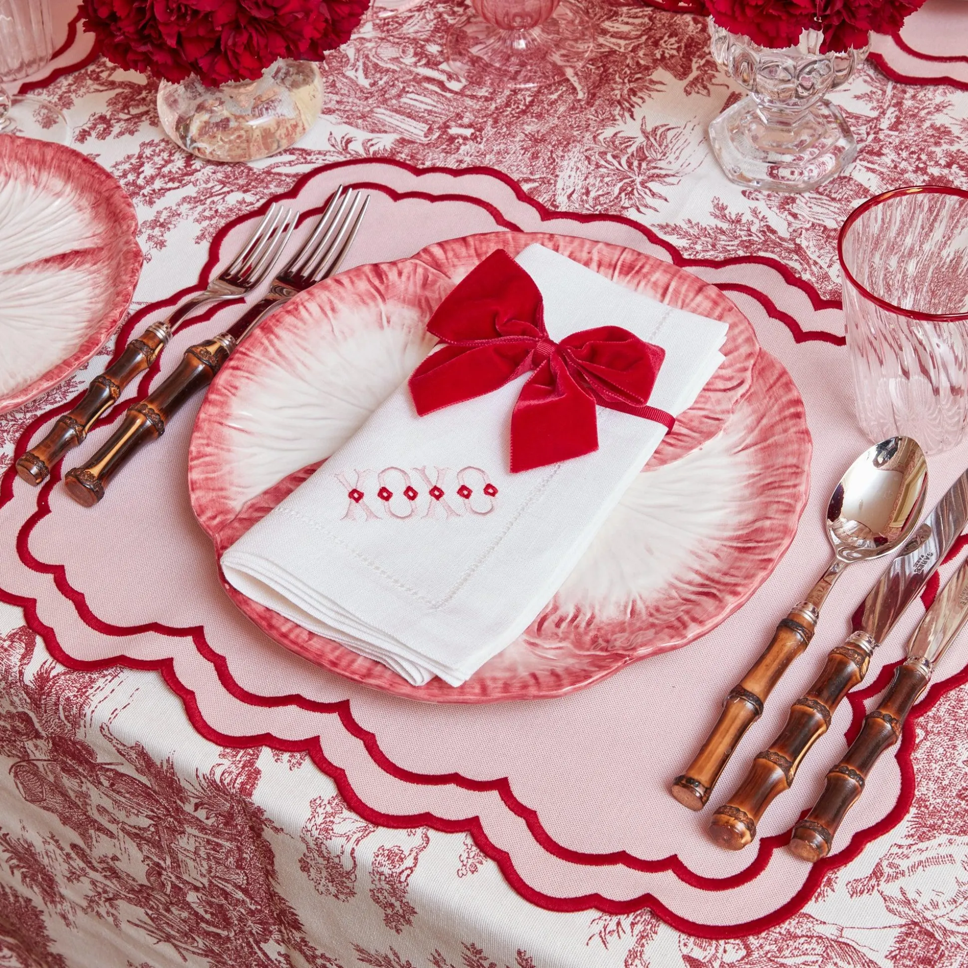 White Linen Xoxo Napkins (Set Of 4)