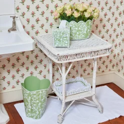 White Small Scalloped Rattan Tray