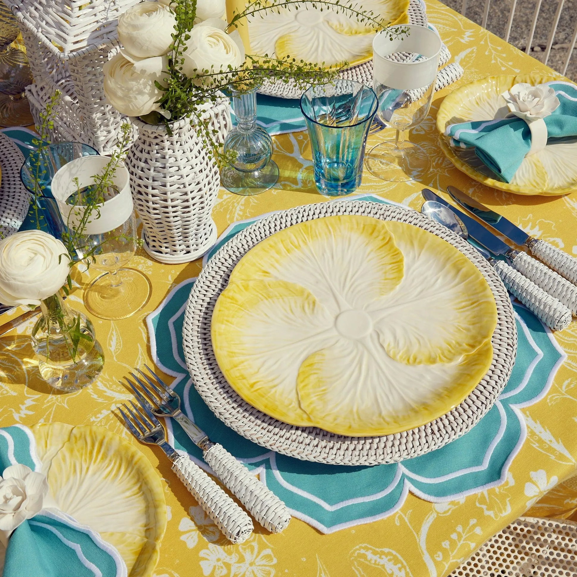 Yellow Capri Lettuce Dinner & Starter Plates (Set Of 8)