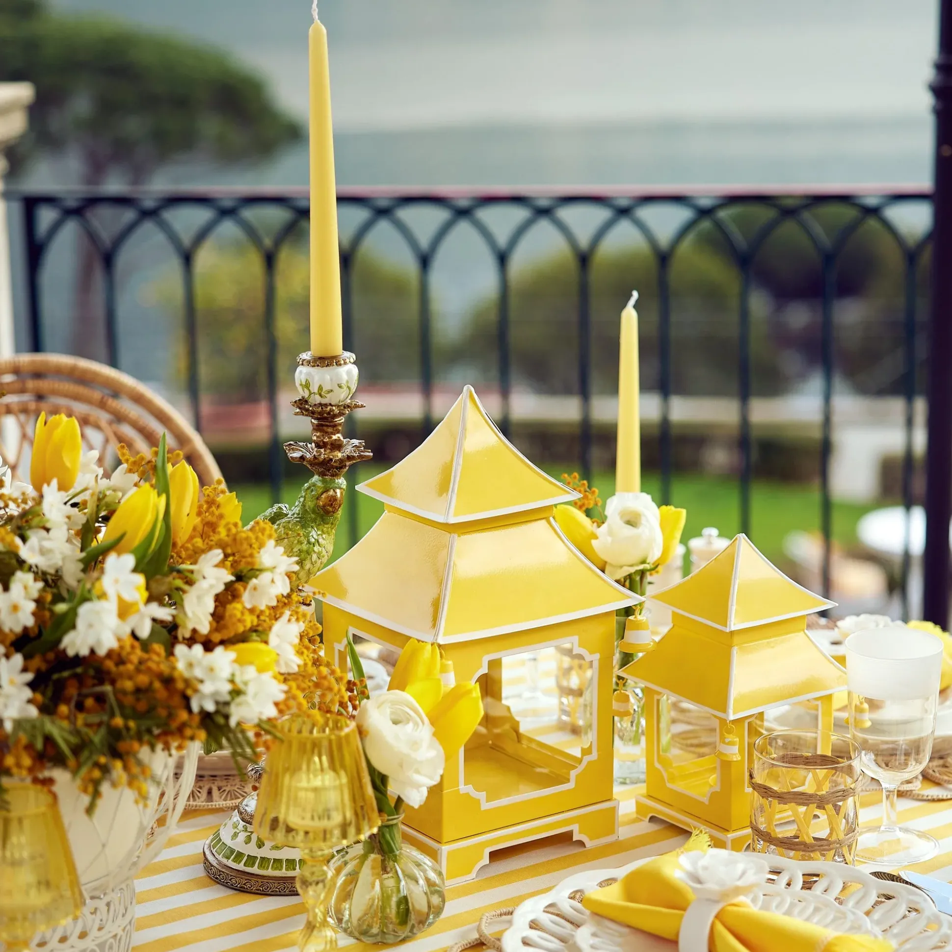Yellow Pagoda Lantern Set
